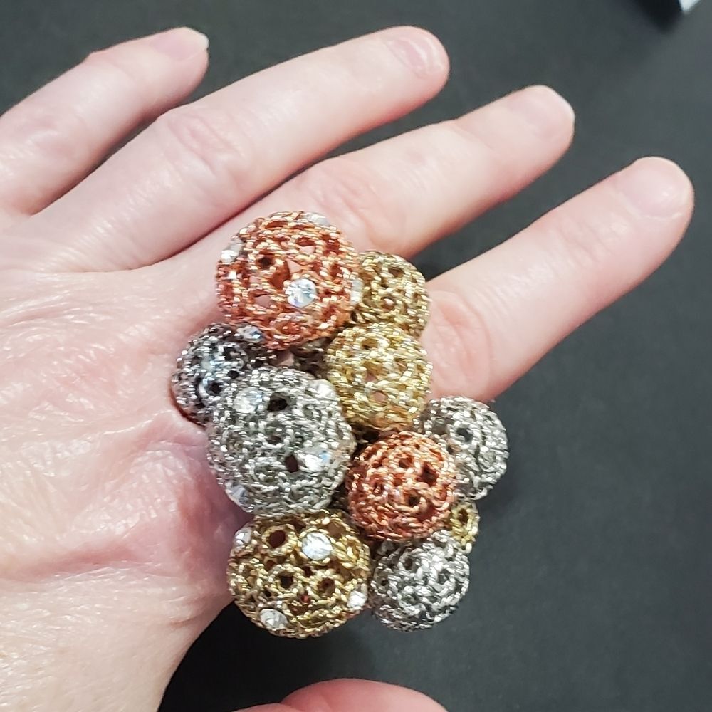 Multi tone mesh-like balls ring - Picture 3 of 8